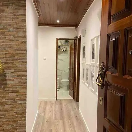 아파트 An Elegant & Cozy *