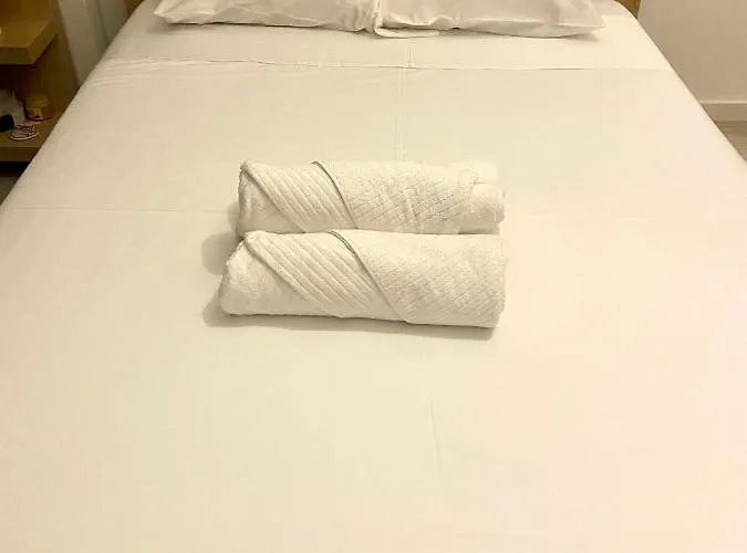An Elegant & Cozy * Amadora